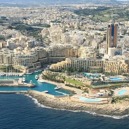 Kennedy House * L-Imgarr